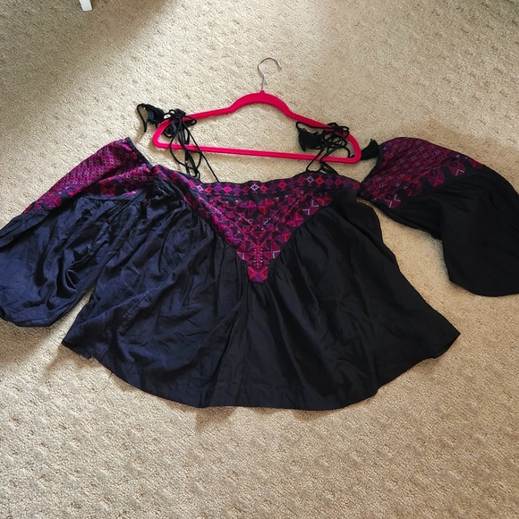 FREE PEOPLE boho festival  embroidered vacay vibin peasant top black Large NWT - Picture 2 of 7